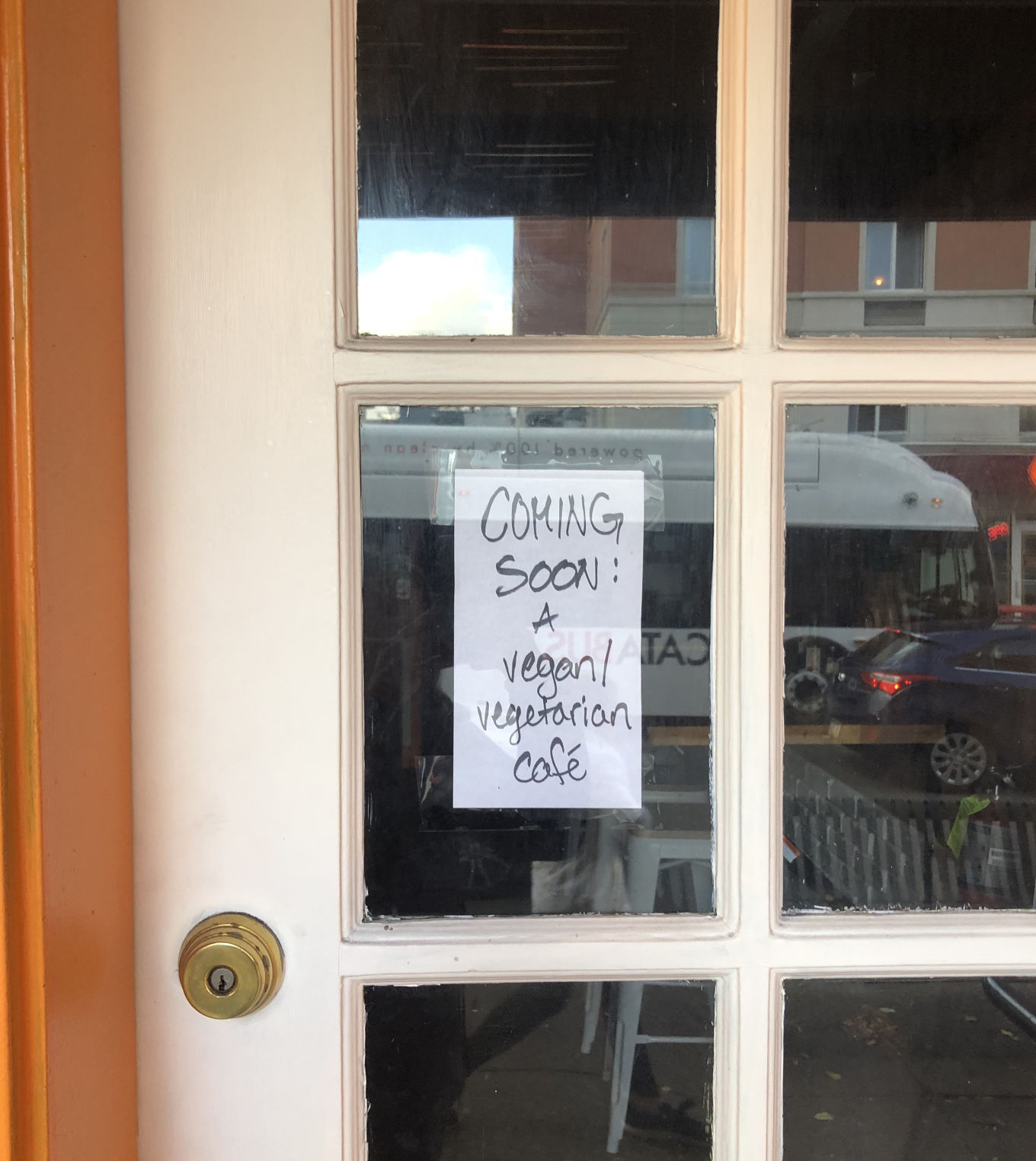 Nosh Café & Grill